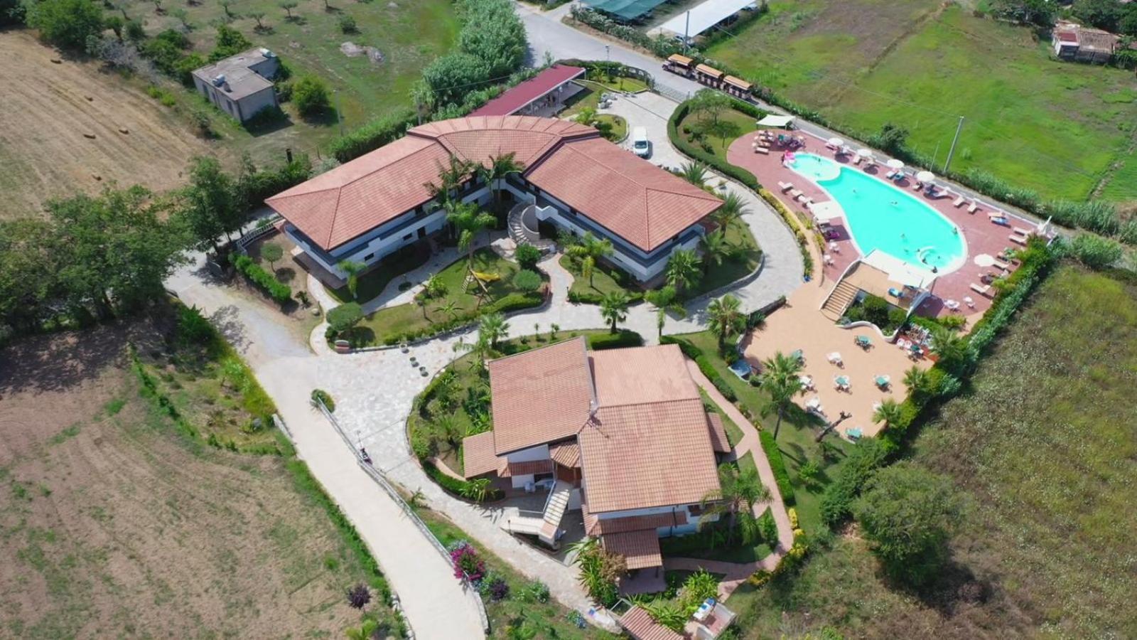 Luzia Agriresort Capo Vaticano Buitenkant foto