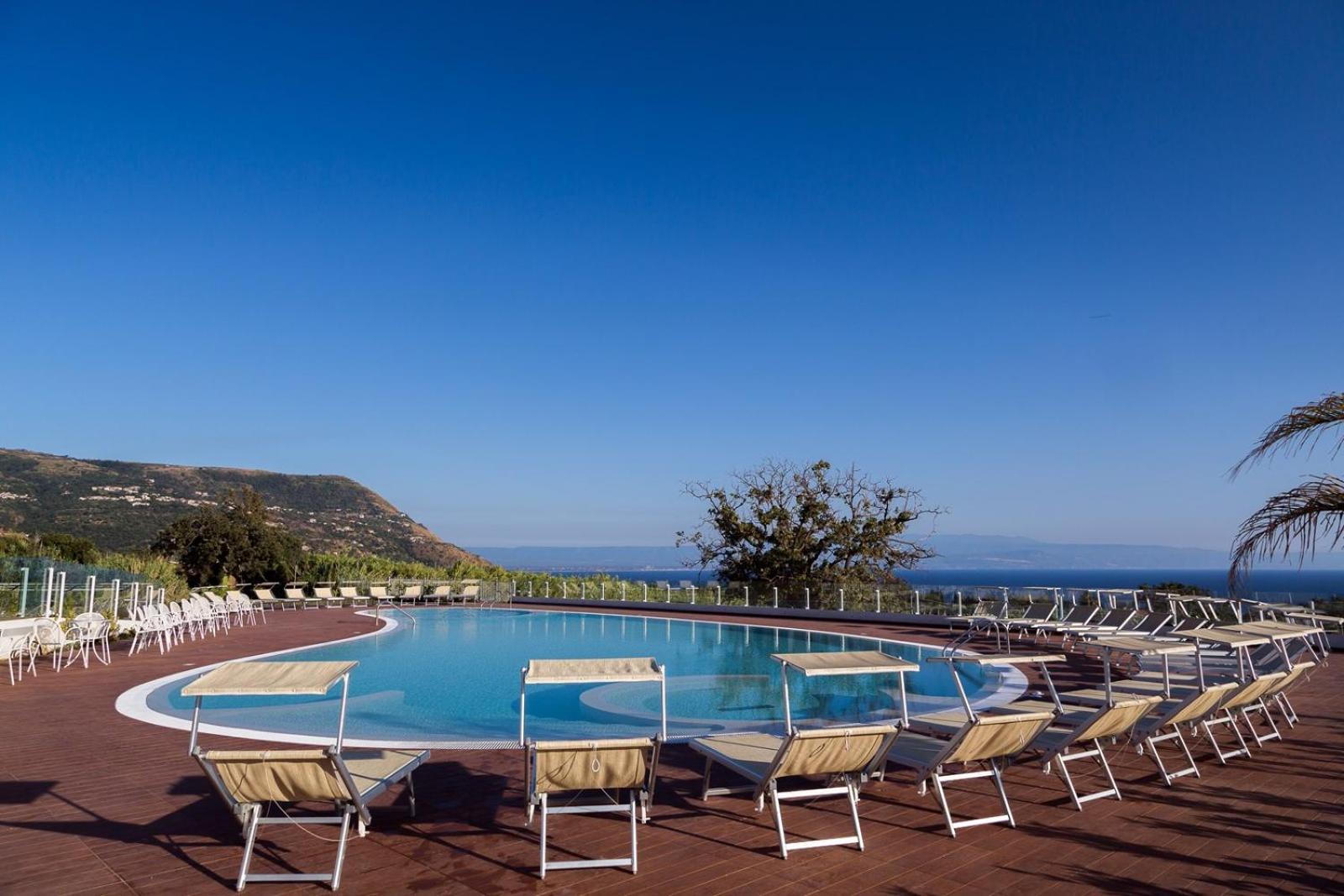 Luzia Agriresort Capo Vaticano Buitenkant foto